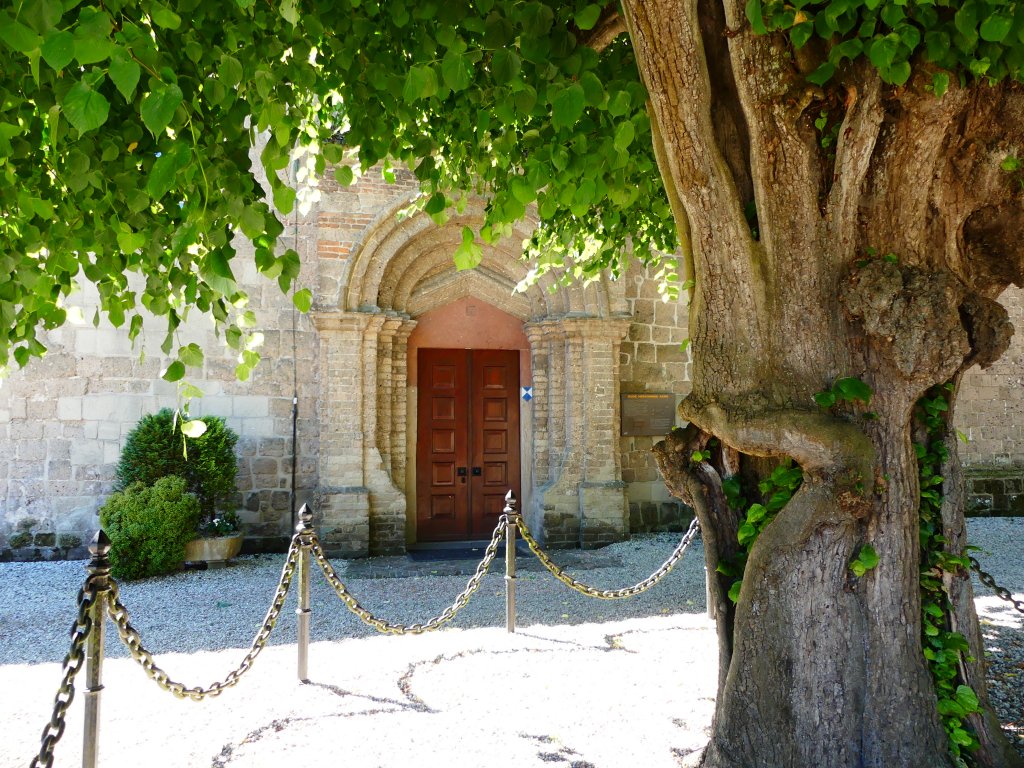 10 Top Locations Outside Arnhem You Should Visit
