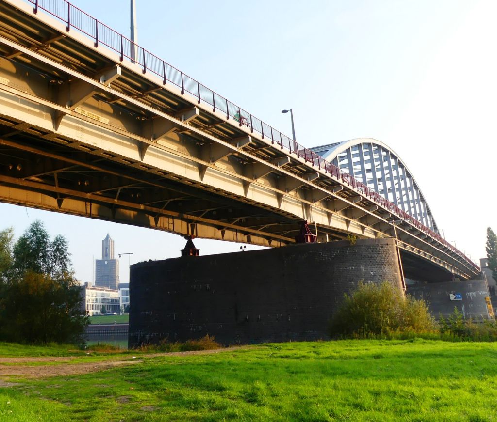 Slag om Arnhem Dag Tour met gids